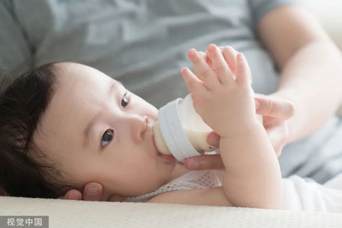 看丹觀察丨兩個人的孩子，憑什么只有一個人養？重塑嬰幼兒照護服務的社會共識